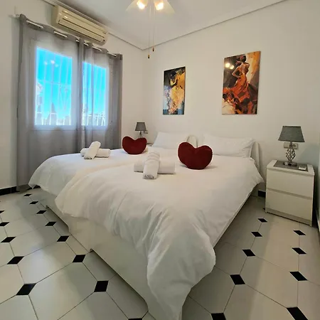Family Private Pool Large Outdoor Area Pmt40 Villa