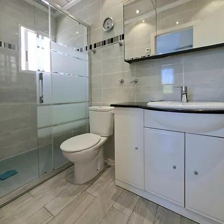 Villa Family Private Pool Large Outdoor Area Pmt40 Torrevieja